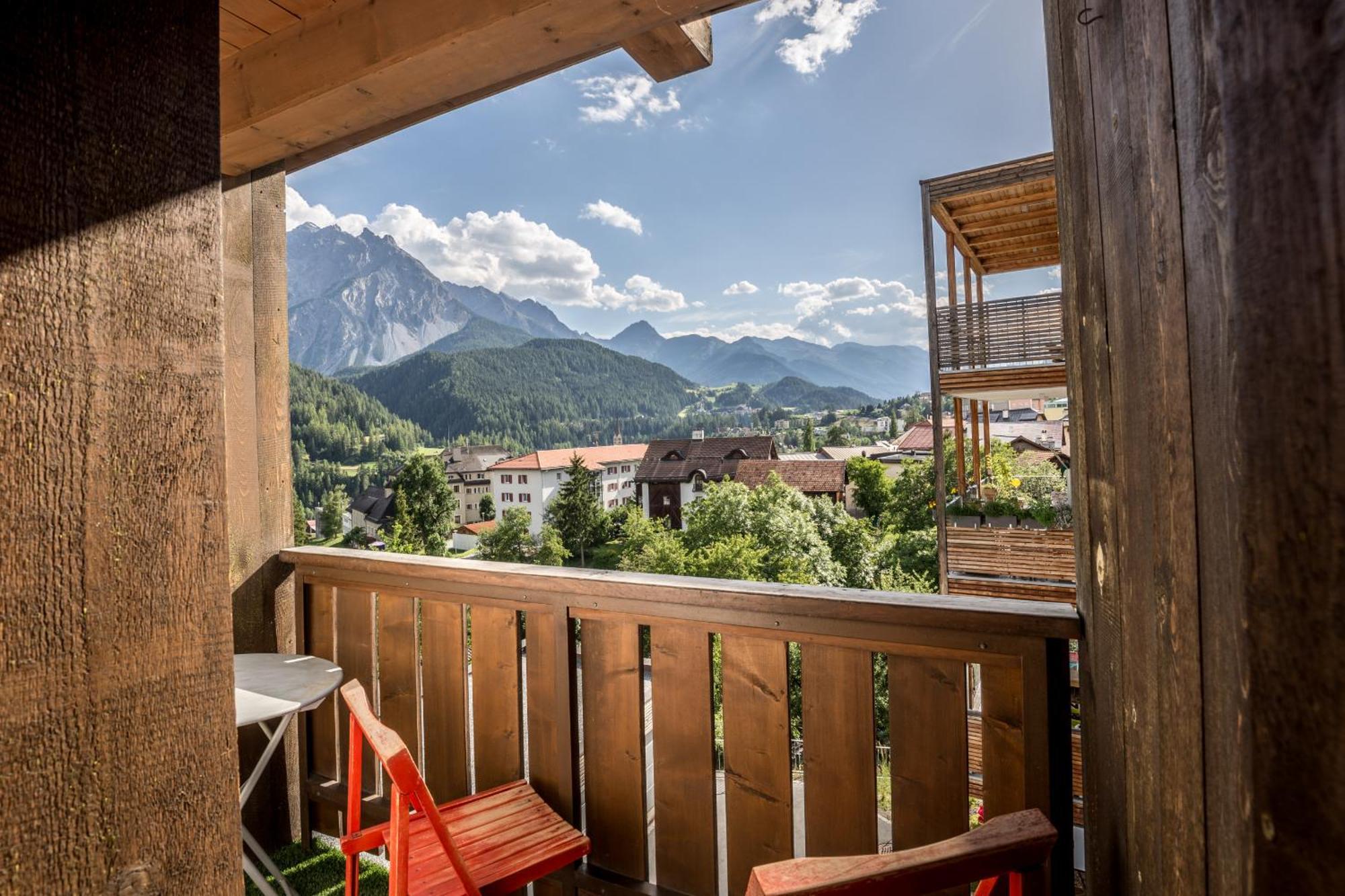 Apartamento Chasa Gisep Scuol Exterior foto